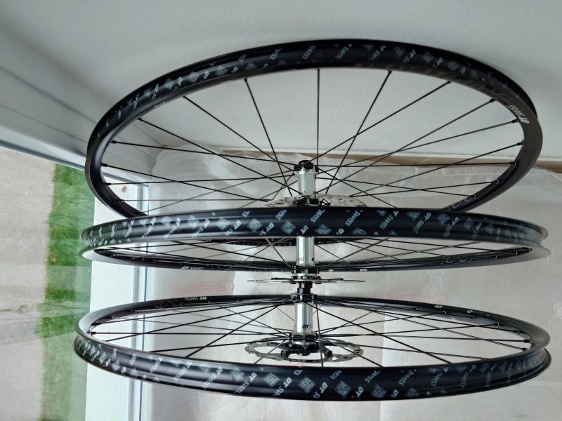 3x Originál zapletené kolo DT SWISS X 1700 Spline, 29", 622x20