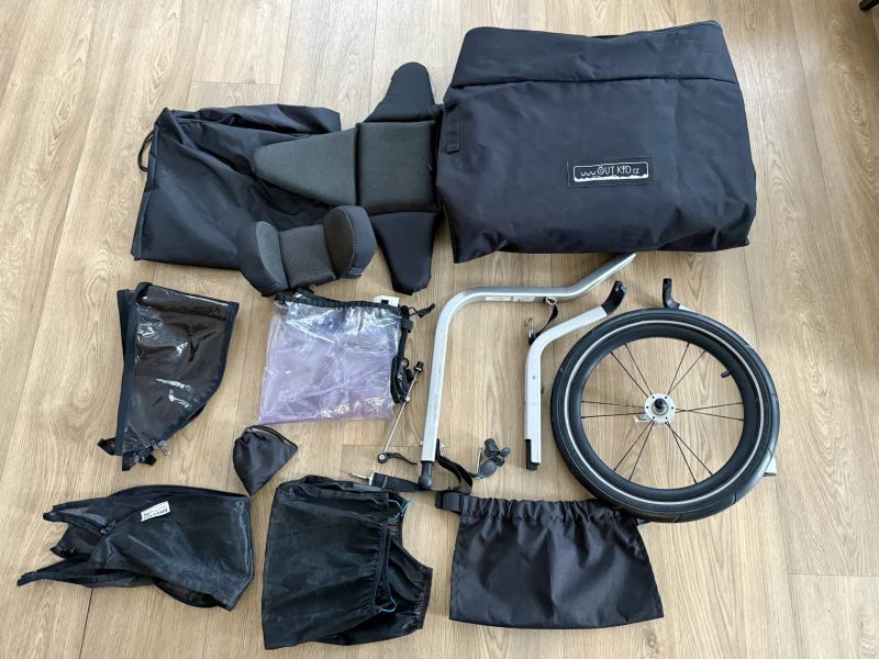 Thule Chariot Sport 1 včetně kompletní výbavy