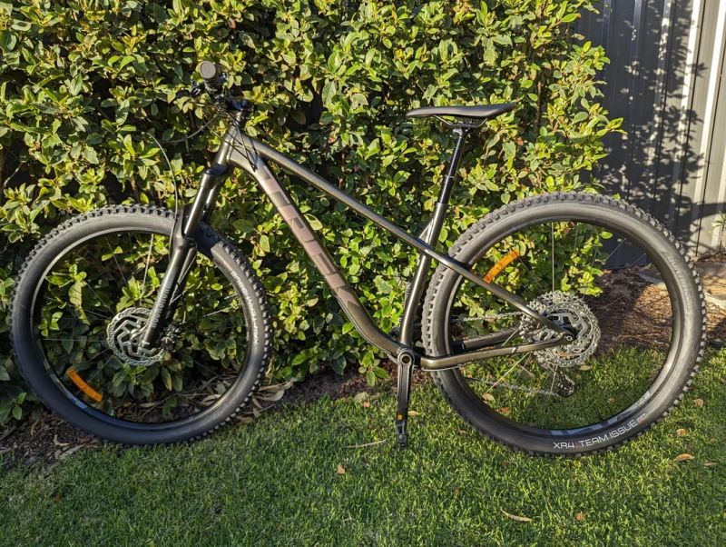 Trek Trek Roscoe 7 - Satin Black Olive