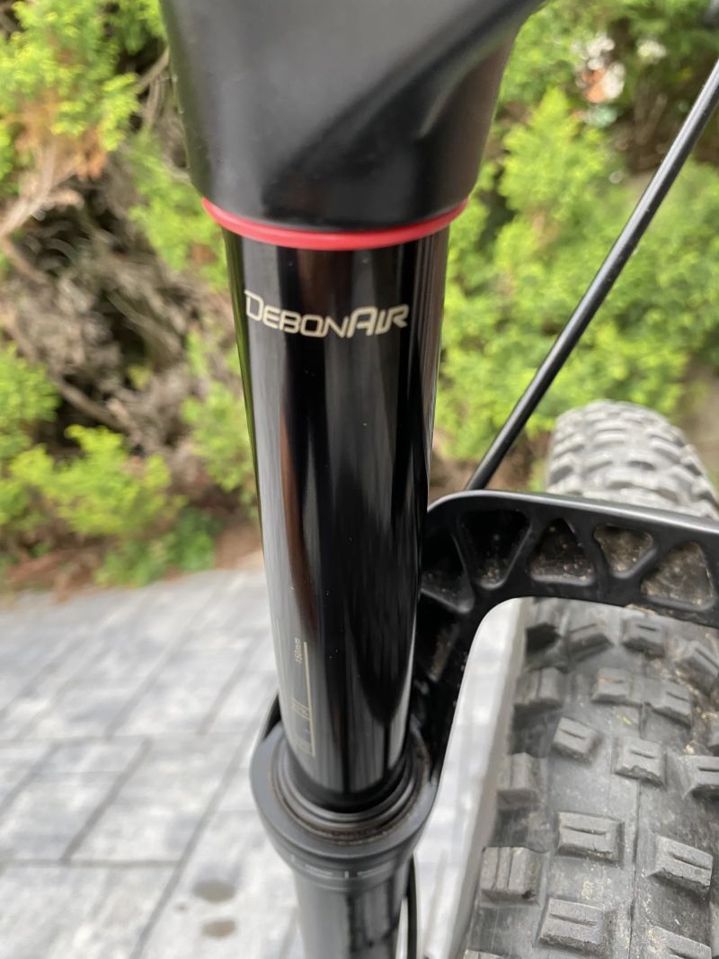 RockShox Tapered Sektor RL DebonAir - 150 mm 29”, velmi dobrý stav