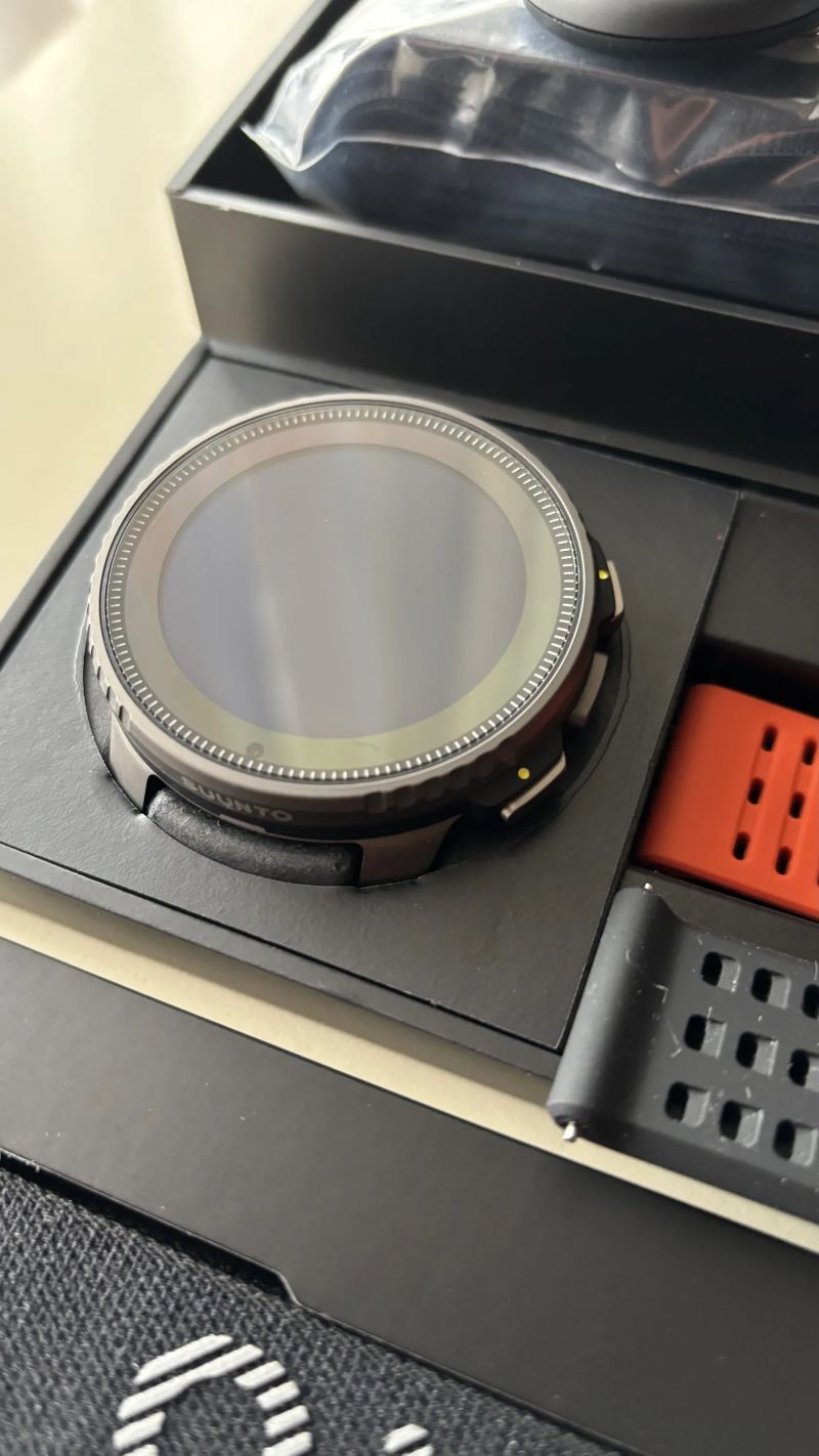 SUUNTO VERTICAL TITANIUM SOLAR CANYON