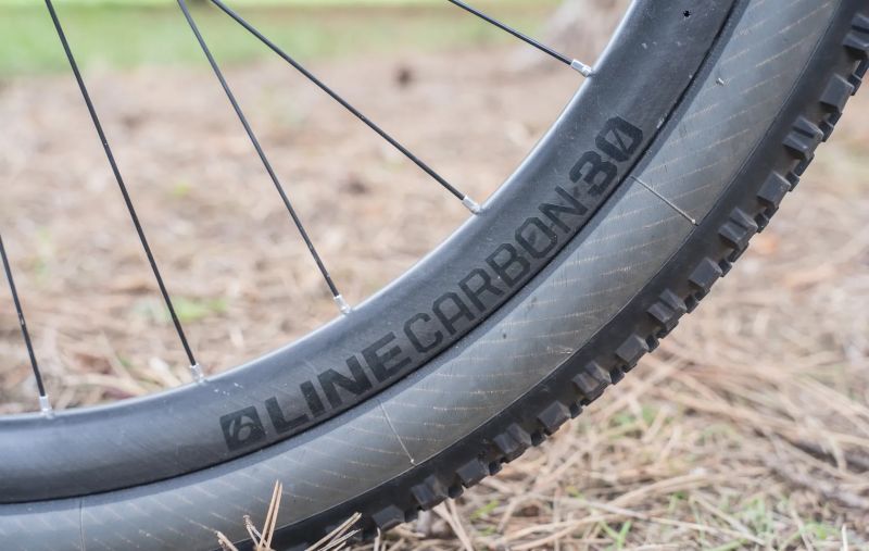TREK FUEL EX 9.8 AXS