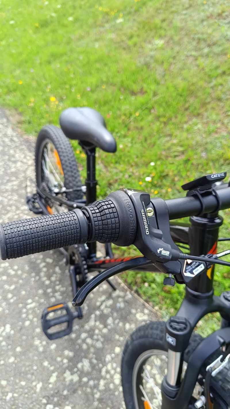 Specialized Hotrock