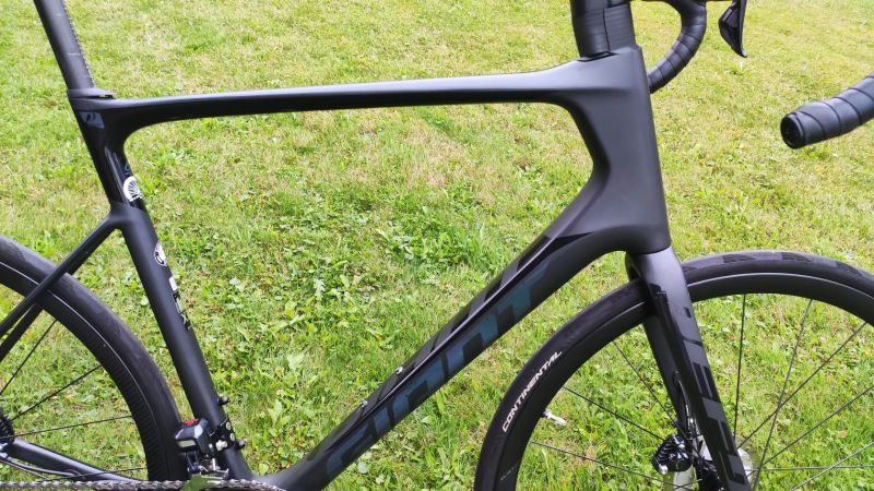 Giant Defy XL di2 2x11, karbonová kola