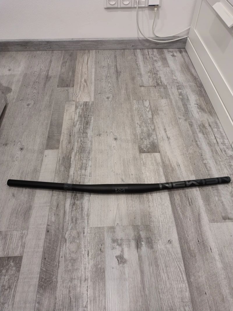 Prodám NOVÁ karbon řidítka Newmen Carbon Advanced