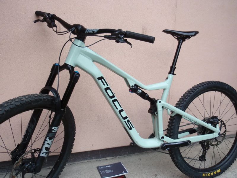Enduro Focus Jam 6.9 Sky Grey 29"