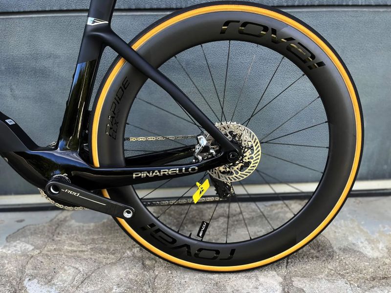Pinarello Dogma F 2025 (NOVÉ)