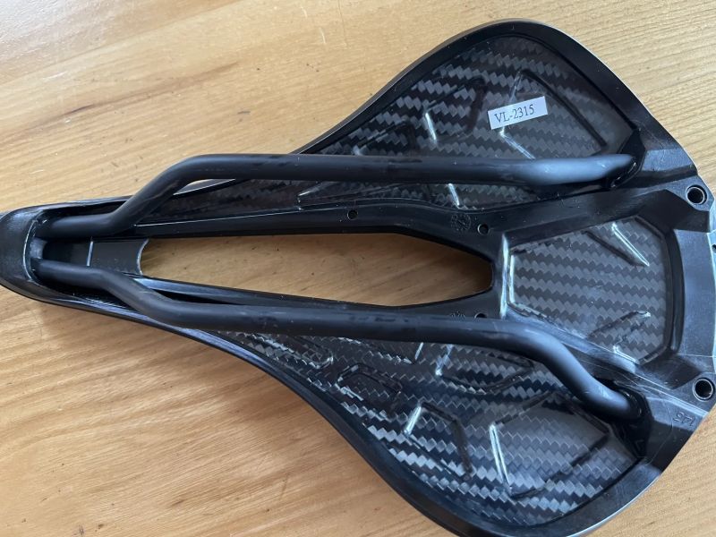 prodám sedlo Specialized Power - black 143 mm NOVÉ !!!!!