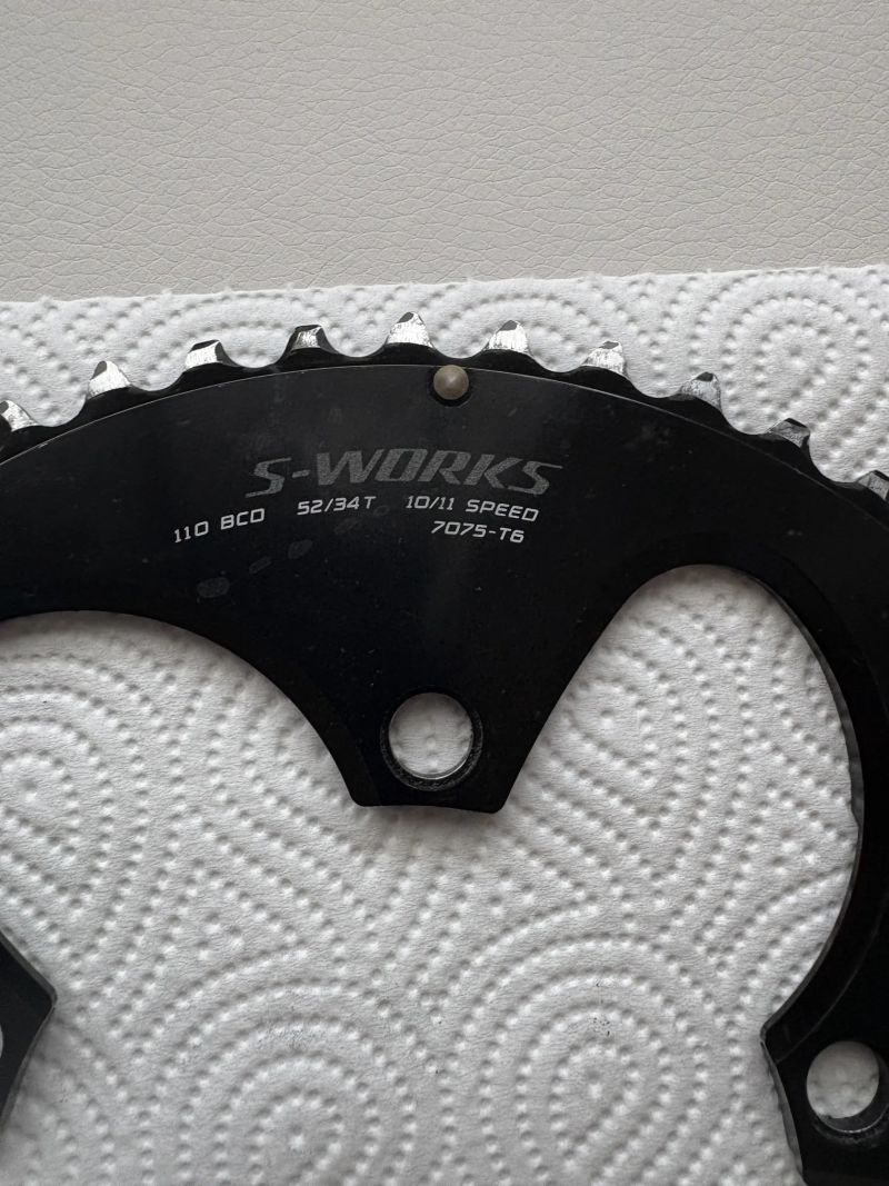 S Works silniční převodník 52 zubů na 11s 110 BCD najeto 300km