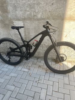 Trek Fuel EXEe 9.8 XT