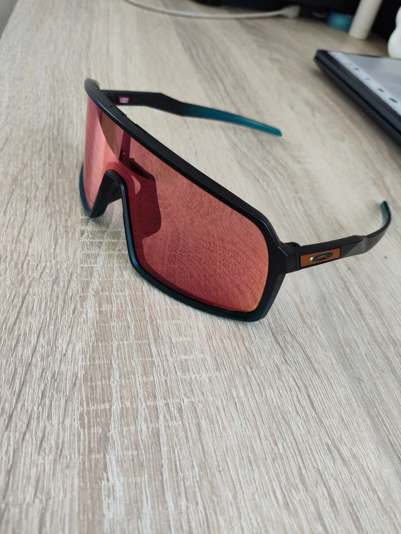 Oakley Sutro matte trans balsam fade