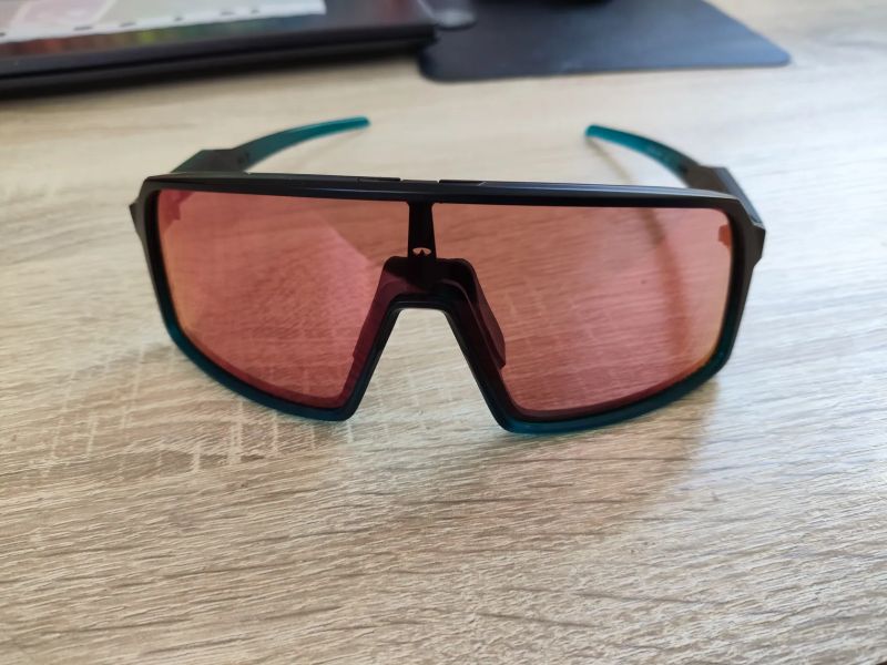 Oakley Sutro matte trans balsam fade