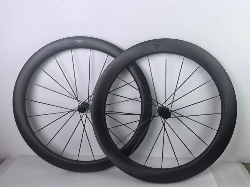 špičková kola XM Carbon Speed, 60mm / 50mm, keramická ložiska, 1215gr