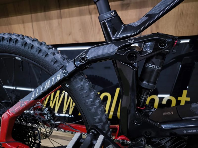 Karbon Haibike AllMtn CF SE, 750Wh, Bosch CX4, vel.S, najeto 650km, plná záruka, původně 221.999,-Kč