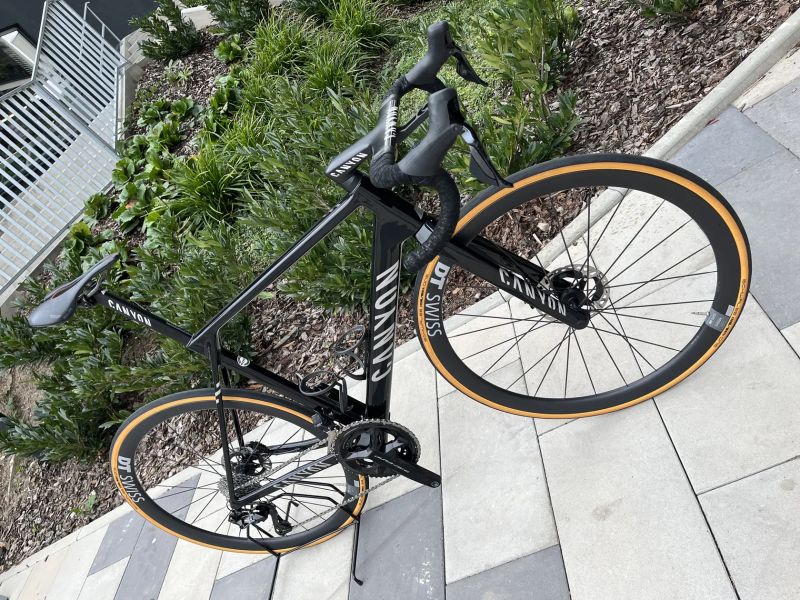 Canyon Ultimate CFR Di2 (M) - tréninkové kolo Kristiána Hynka