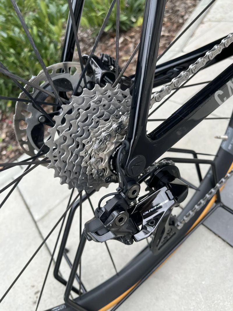 Canyon Ultimate CFR Di2 (M) - tréninkové kolo Kristiána Hynka
