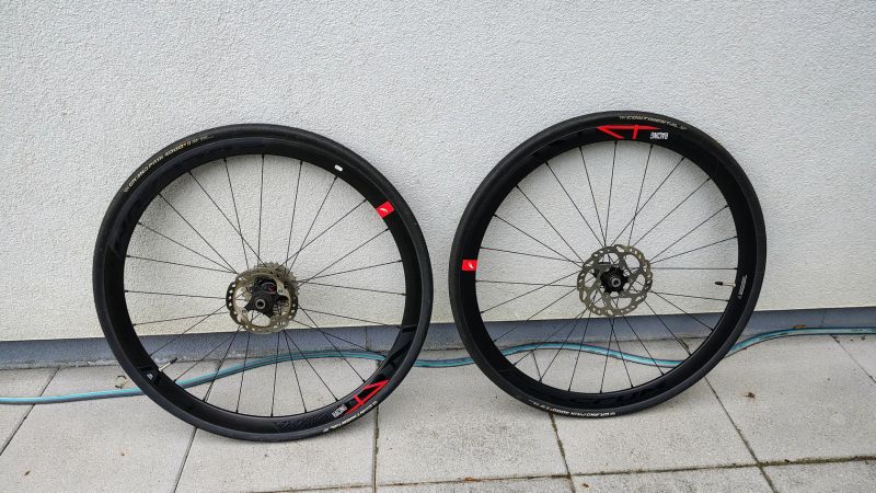 Prodám silniční kola Fulcrum Racing 4DB včetně plášťů a kotoučů