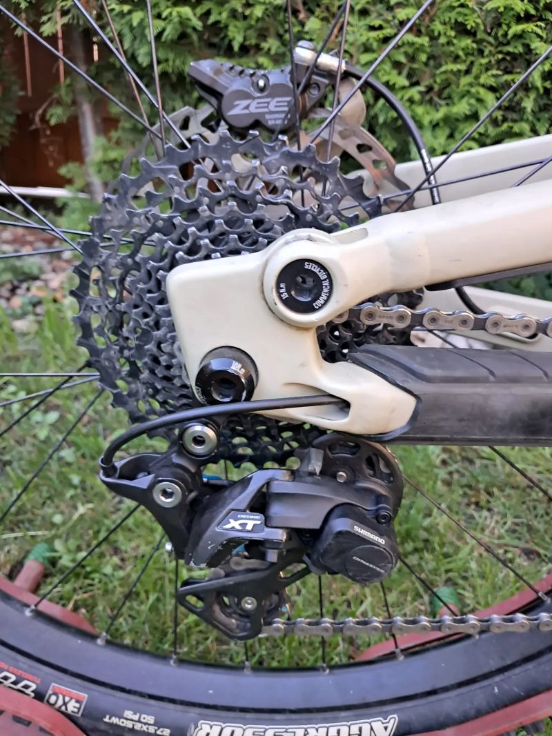 Commencal Clash