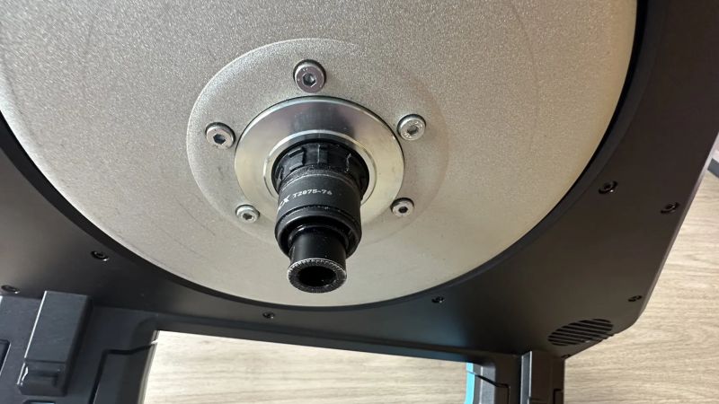 Tacx Neo 2T včetně motion plates