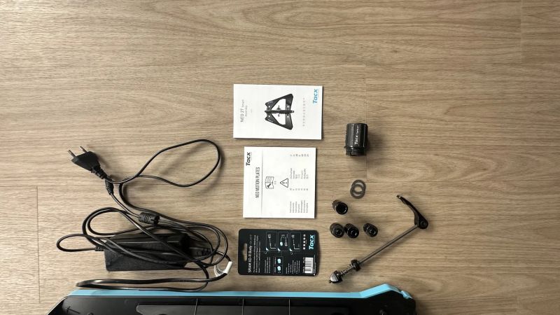 Tacx Neo 2T včetně motion plates