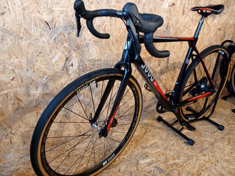 Celokarbonový gravel ROSE XEON, velikost rámu 54