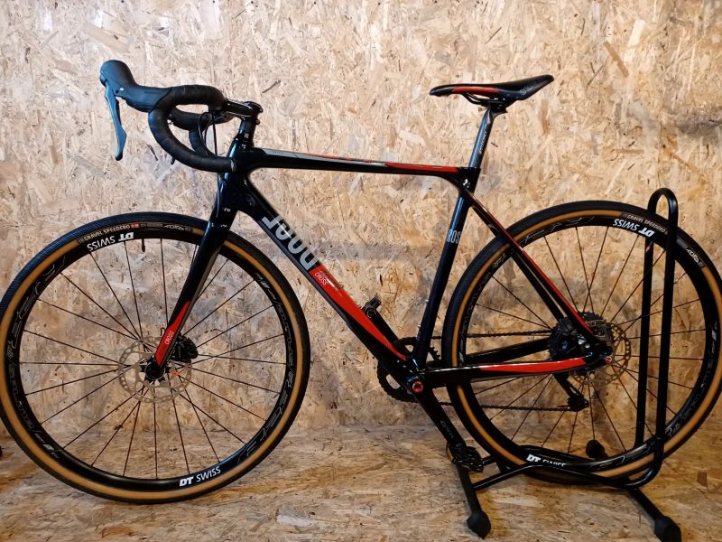 Celokarbonový gravel ROSE XEON, velikost rámu 54