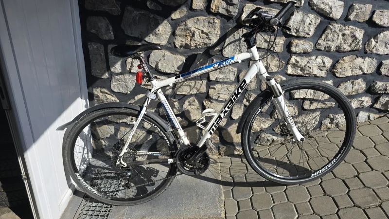 Trekove kolo Maxbike shimano deore-Po velkem servisu