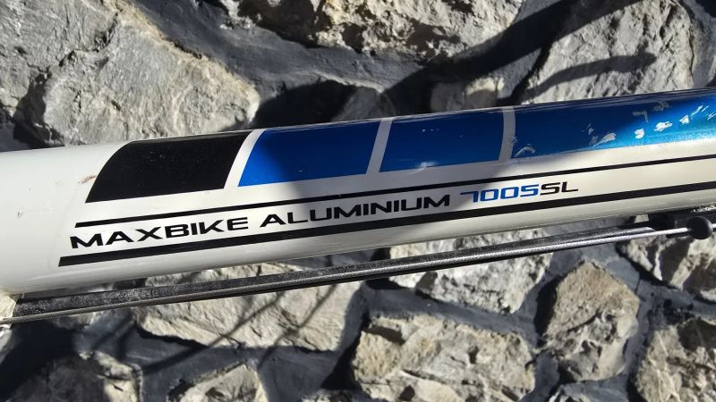 Trekove kolo Maxbike shimano deore-Po velkem servisu