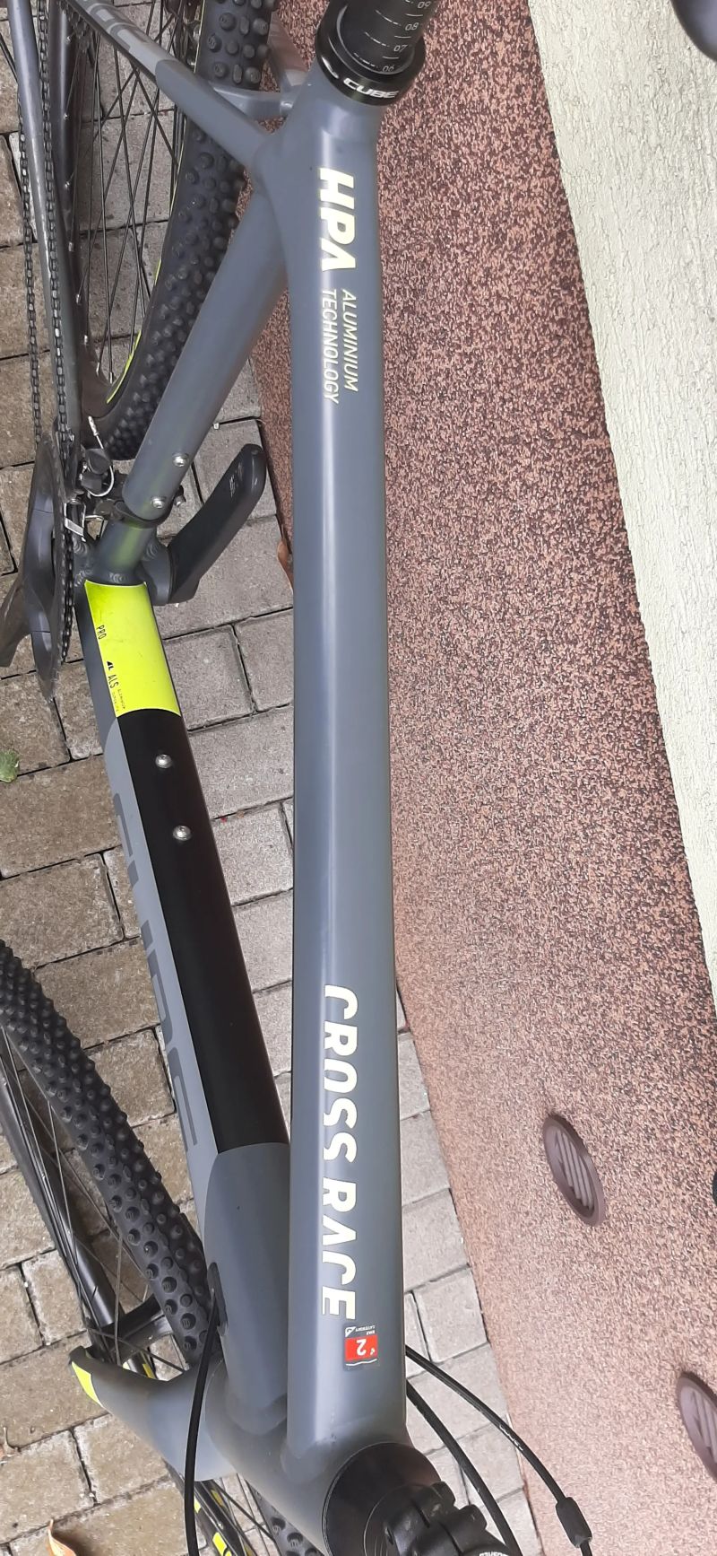 Cube Cyklokrosové kolo CUBE CROSS RACE PRO 2019 grey´n´flashyellow