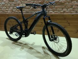 Cube Stereo Hybrid 120 Race 625.