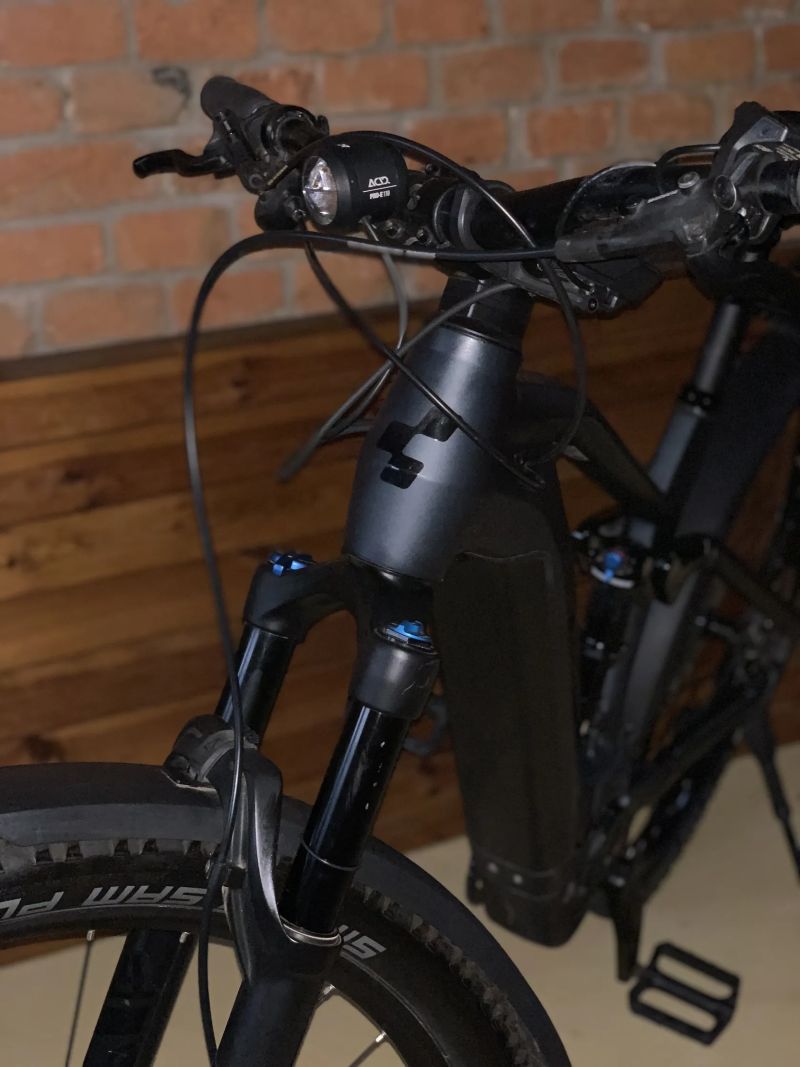 Cube Stereo Hybrid 120 Race 625.