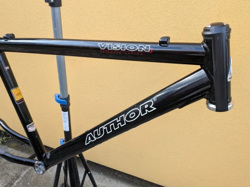 rám Author Vision 19"