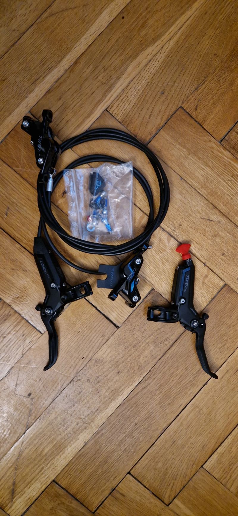 Brzdy Sram Level Silver 4p