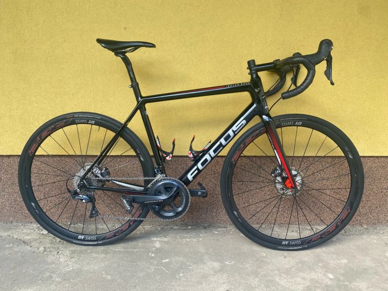 Focus Izalco Race disc Ultegra