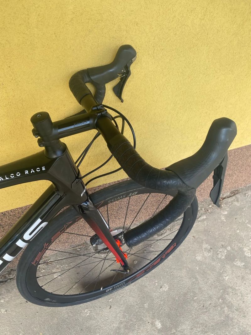 Focus Izalco Race disc Ultegra
