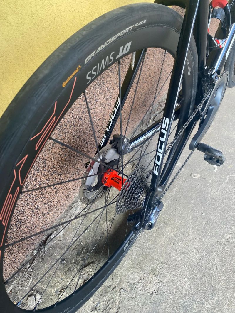 Focus Izalco Race disc Ultegra