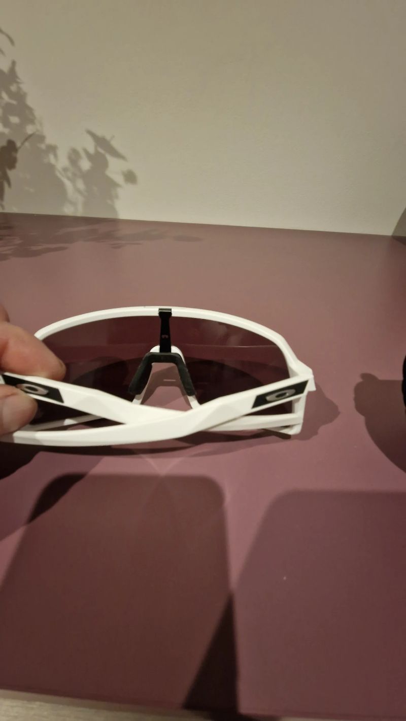 Oakley Sutro S 