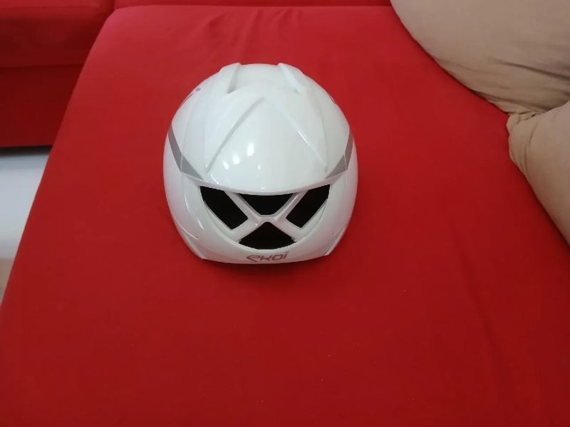 Aero helma Ekoi