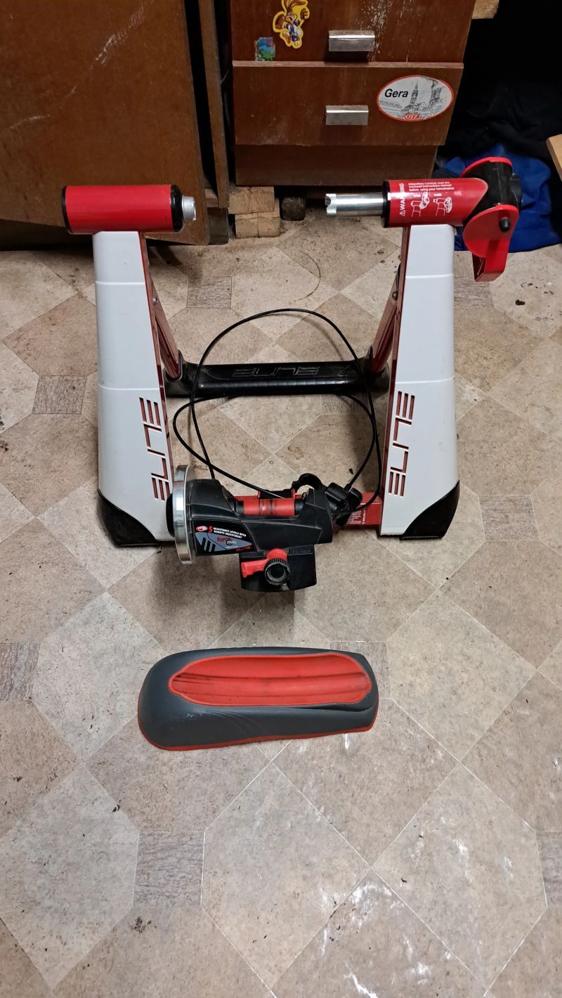 Prodám cyklotrenažer Elite