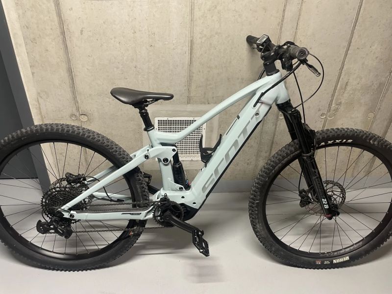 Prodám elektrokolo Scott Contessa Strike 920