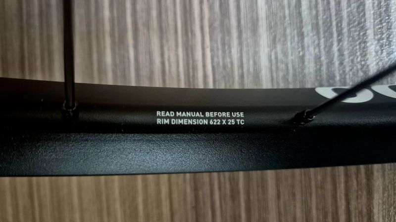 DT Swiss XR 1700 Spline Boost IS 6 děr 29" microspline - NOVÁ