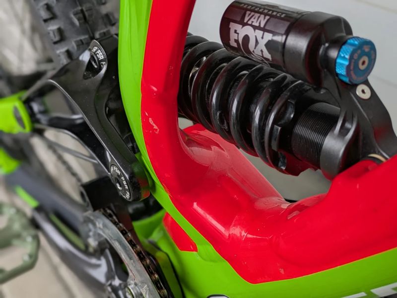 Specialized Demo 8 (2017) DH kolo 