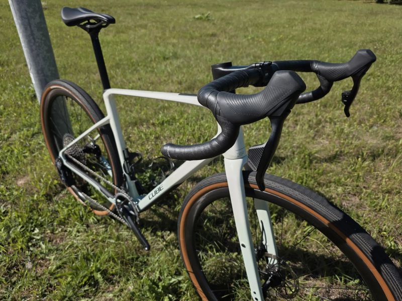 Gravel Cube Nuroad C62 EX