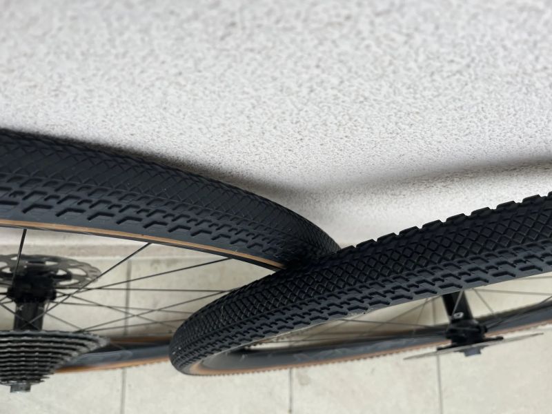 Shimano WH-RX570 + kotouče, pláště a kazeta
