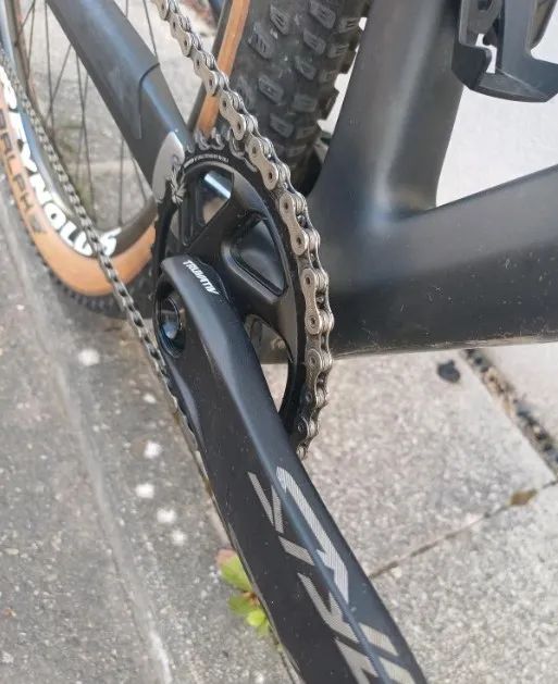 Canyon Exceed CF SL 7.0 (2020) – velikost M, karbonova kola Raynolds, 10kg, 1500km, PC: 75000Kc