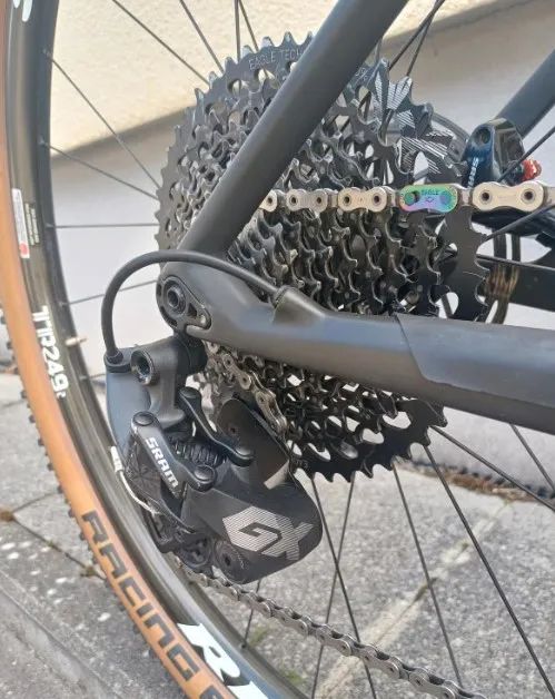Canyon Exceed CF SL 7.0 (2020) – velikost M, karbonova kola Raynolds, 10kg, 1500km, PC: 75000Kc