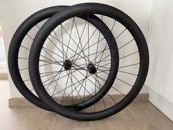 Silniční/Gravel karbonová kola 45mm DT Swiss