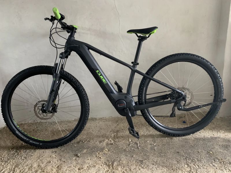Cube Reaction Hybrid Performance 500