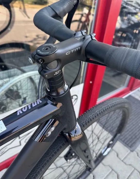 🔥🔥 SLEVA 12.000 -26% 🔥🔥 CTM KOYUK 3.0 SPE matt black / glossy black - 56,58, 60 cm 