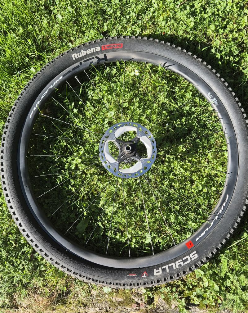 29er kola Fulcrum RED ZONE Carbon 29 Boost